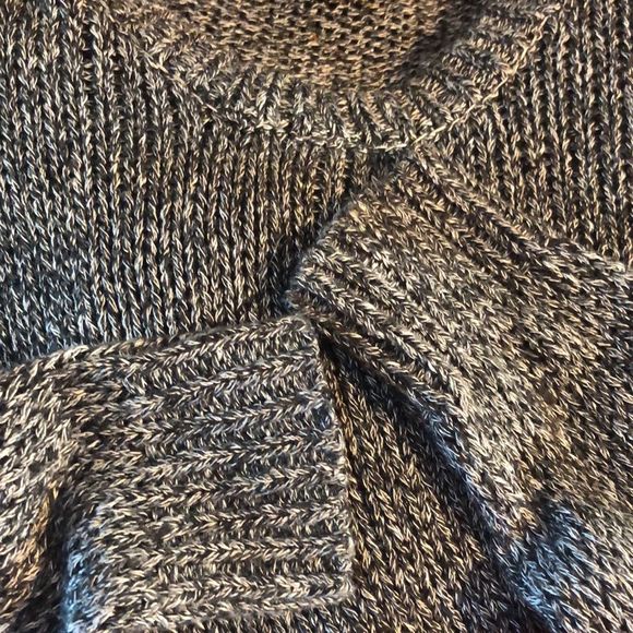 Say What? Cropped Grey Crew Neck Sweater Med. Extra Long Sleeves/Ribbed Accents - Picture 8 of 13